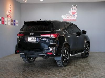 TOYOTA FORTUNER 2.8TRD NAVI 4WD เกียร์AT ปี20 รูปที่ 1
